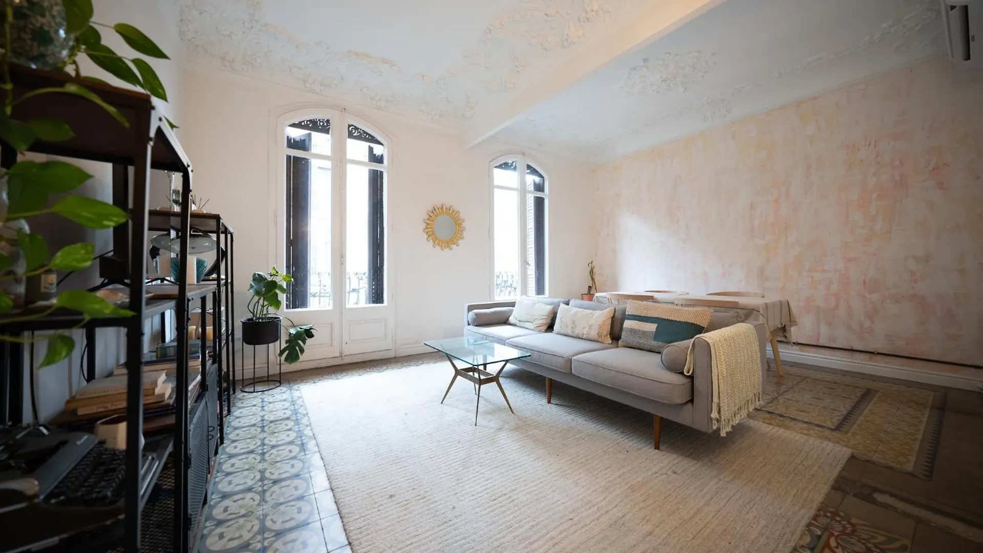 شقة Stylish Retreat In Catalonia برشلونة